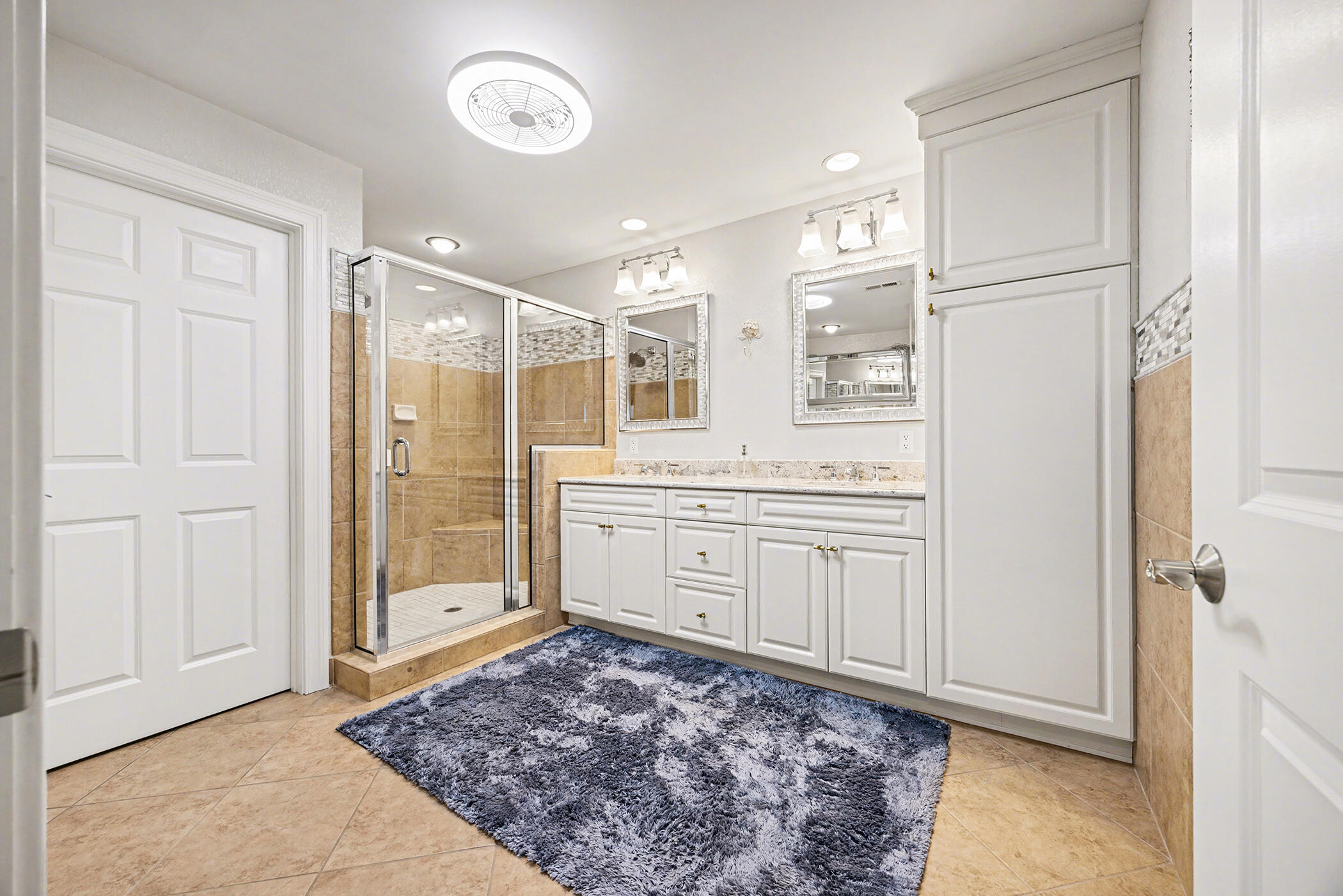 101 Harbor Greene Drive, W405