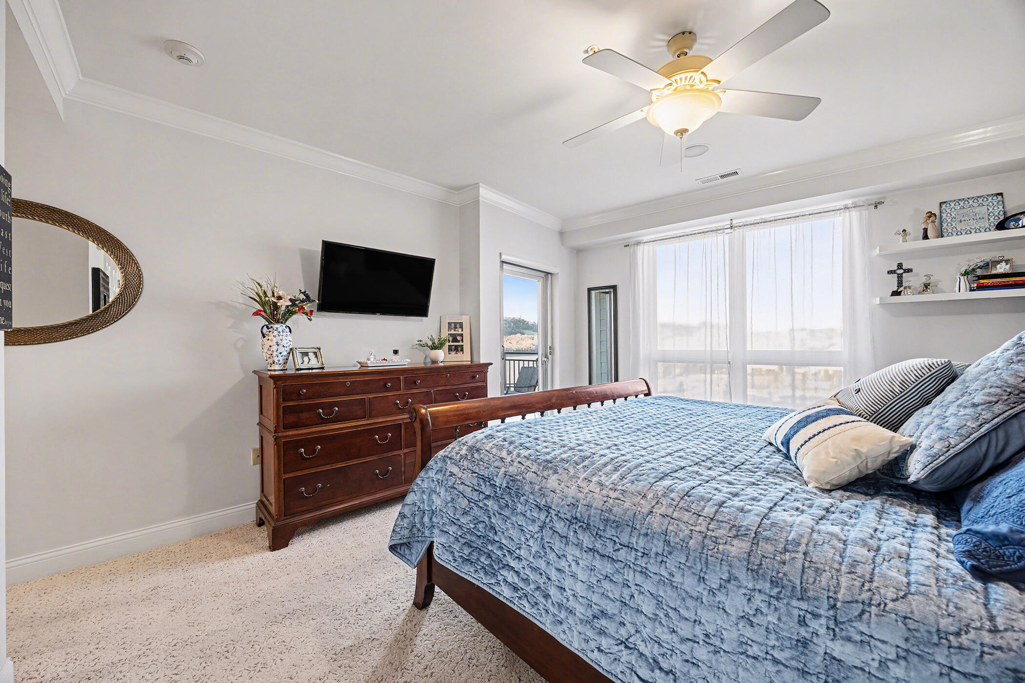 101 Harbor Greene Drive, W405