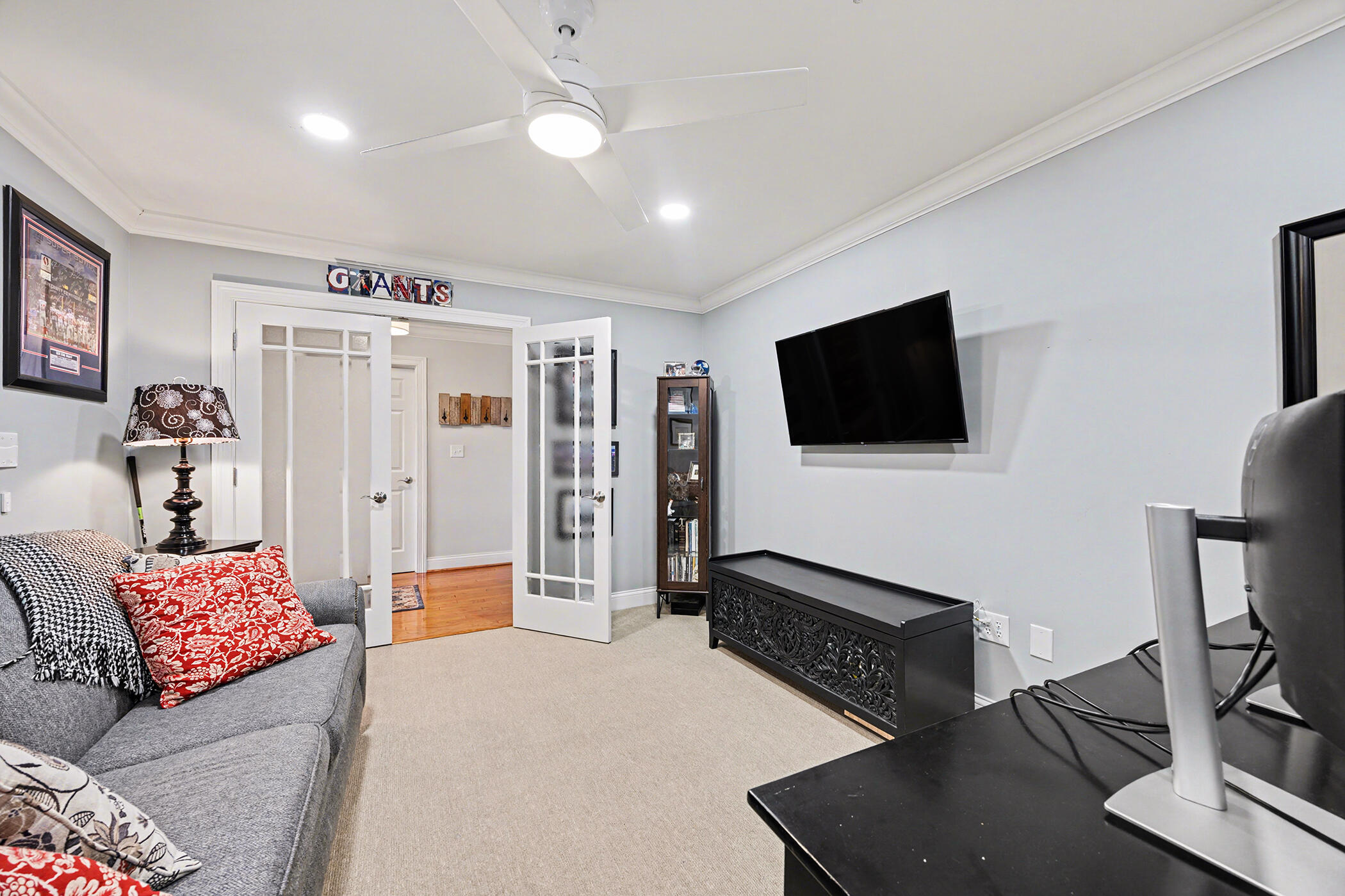 101 Harbor Greene Drive, W405