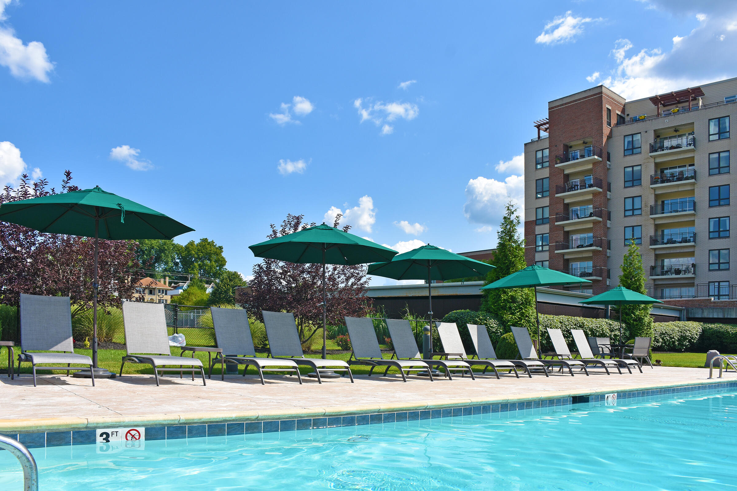 101 Harbor Greene Drive, W405