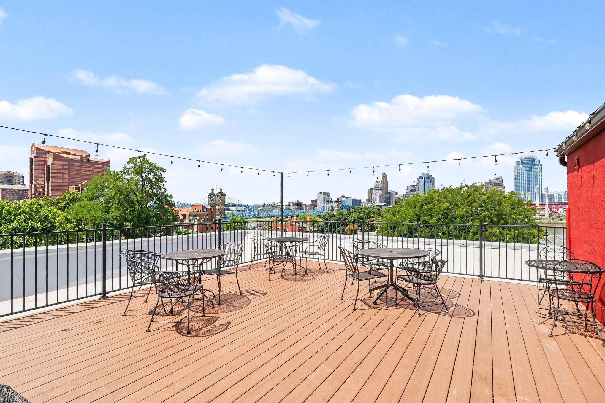 323 E 2nd Street, 105