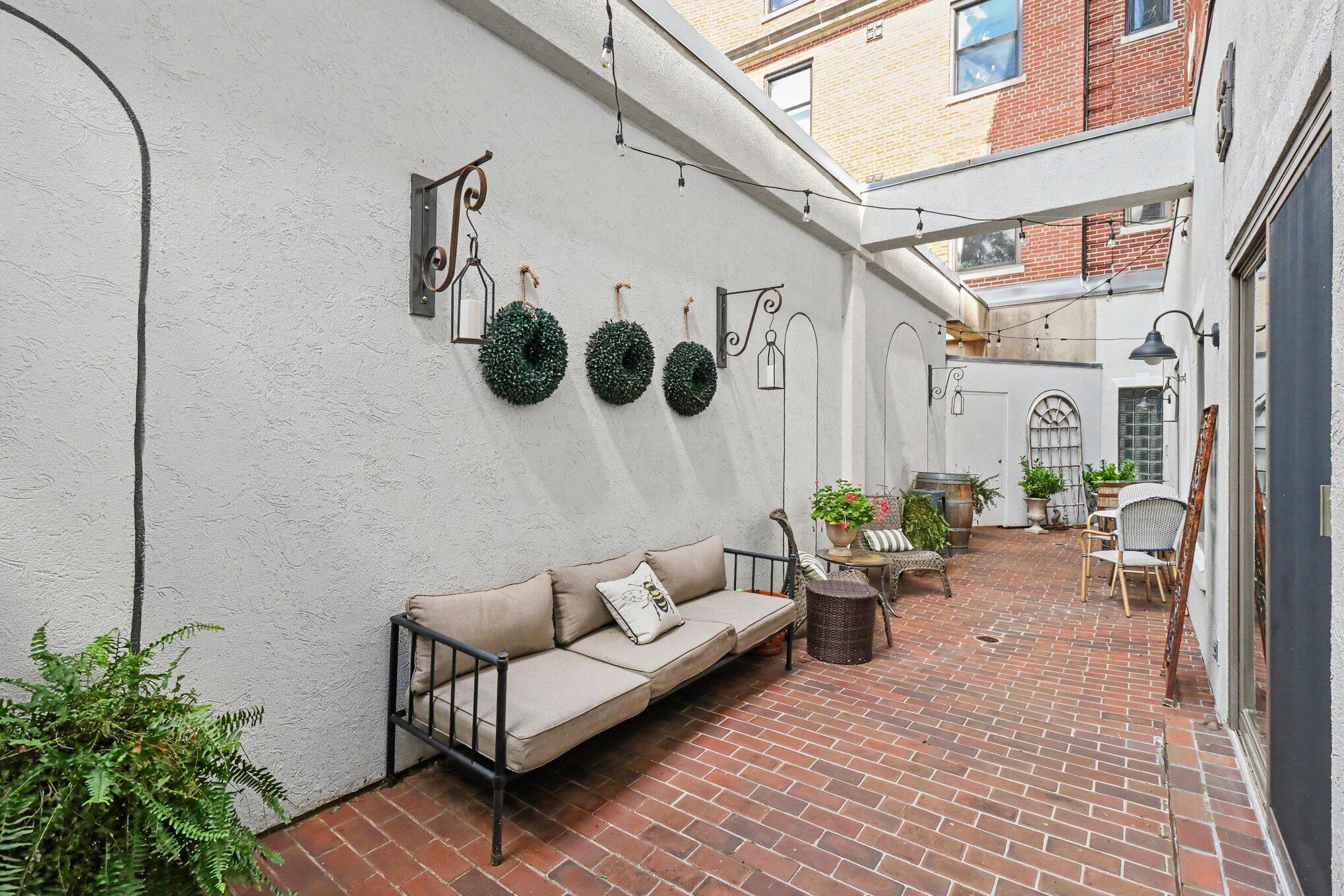 323 E 2nd Street, 105
