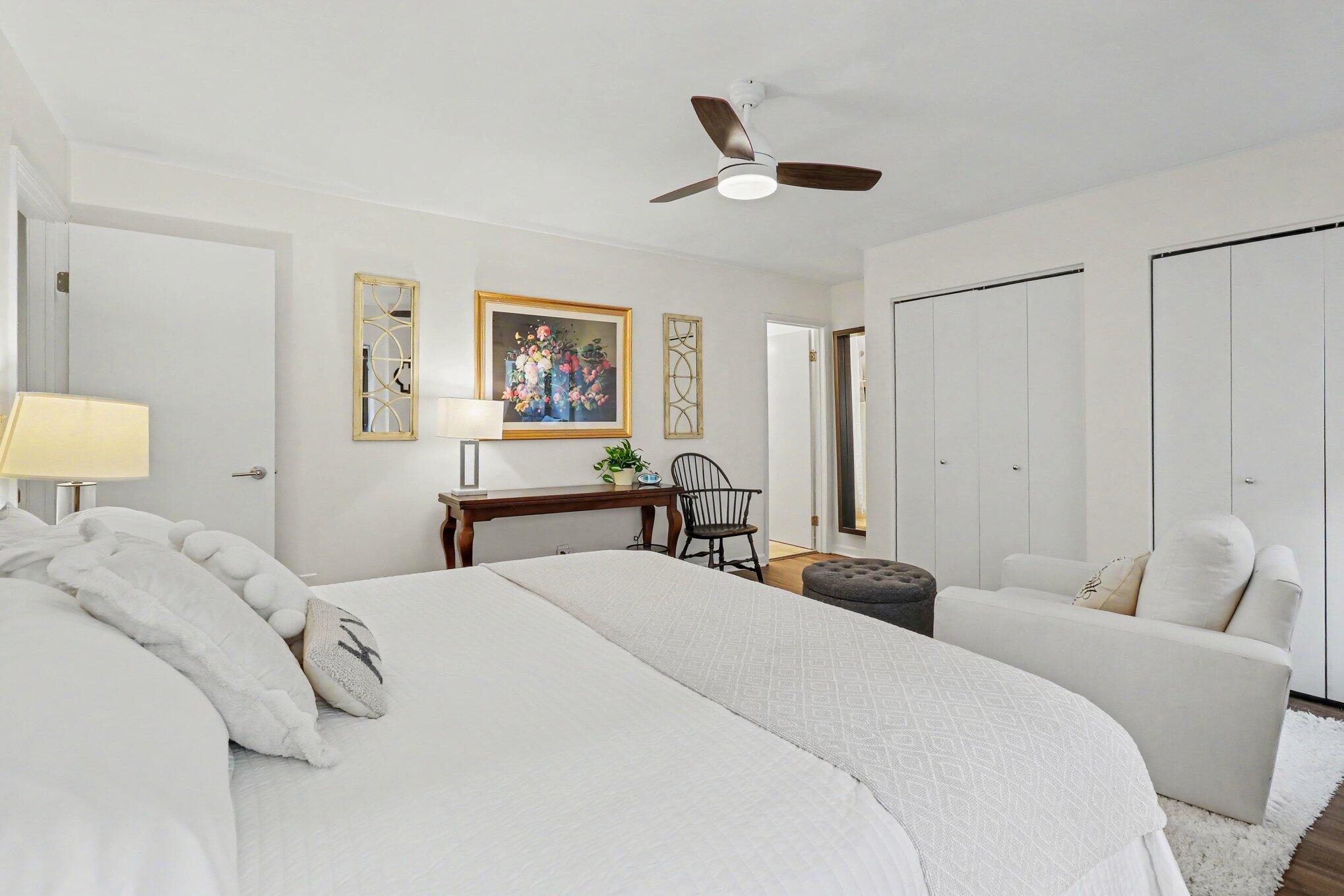 323 E 2nd Street, 105