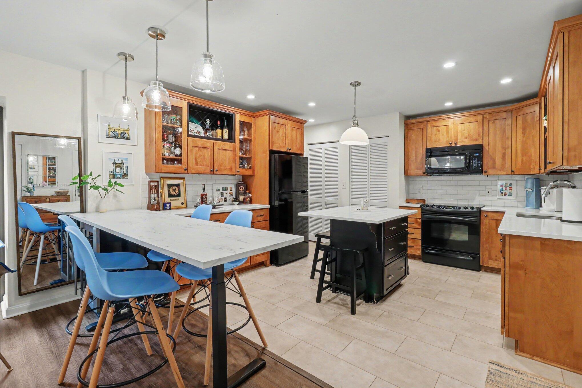323 E 2nd Street, 105