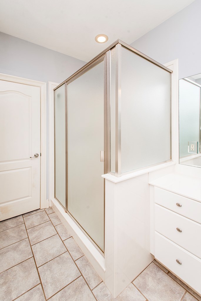 29 E Twin Oaks Lane