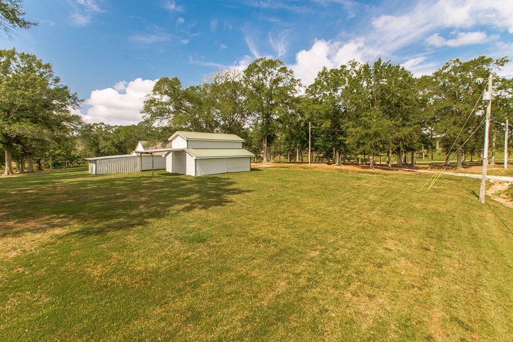 29 E Twin Oaks Lane