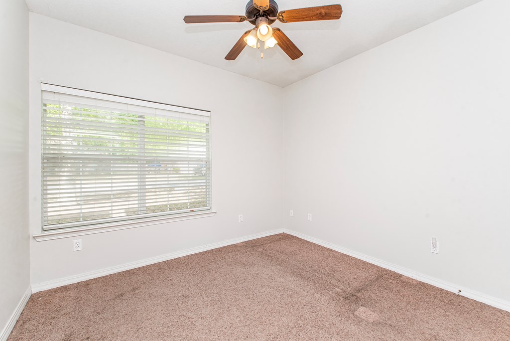4 Maroon Drive