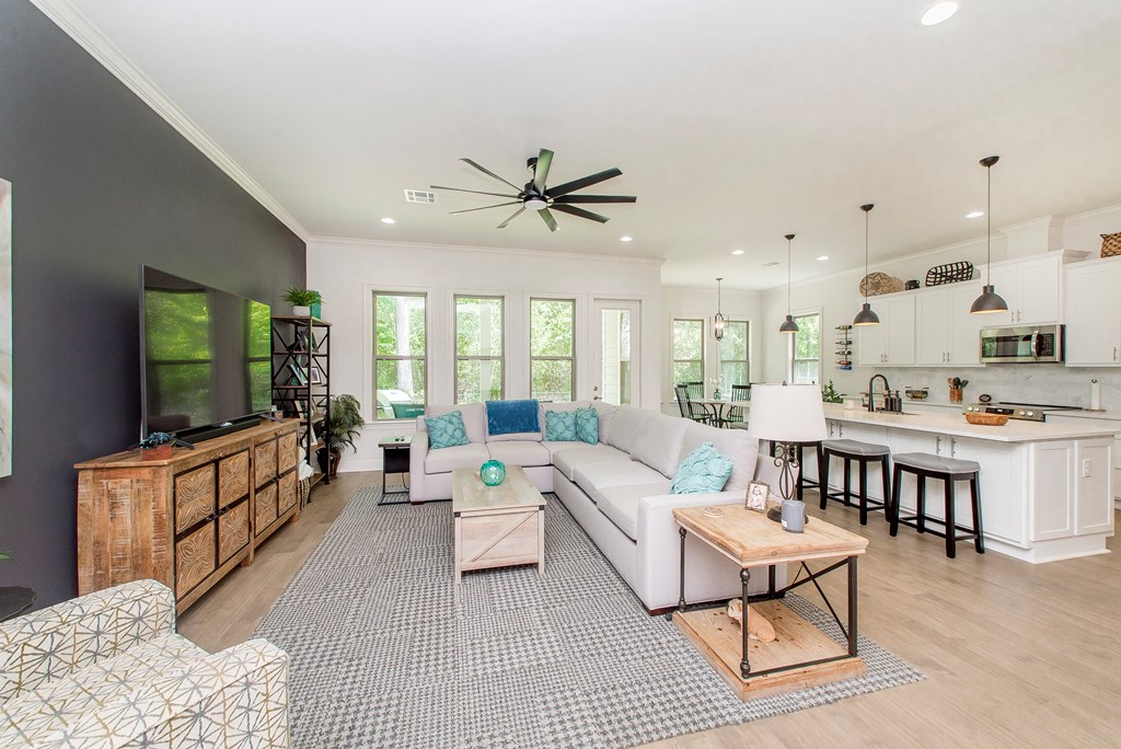 607 Deason Drive