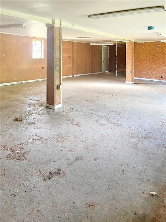 20723 HWY 439 Highway