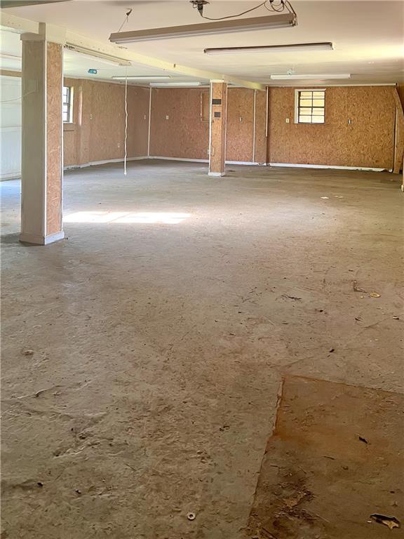 20723 HWY 439 Highway