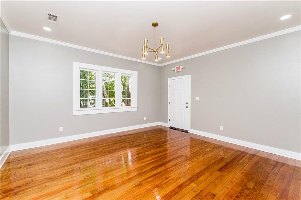 302 LOUISIANA Avenue