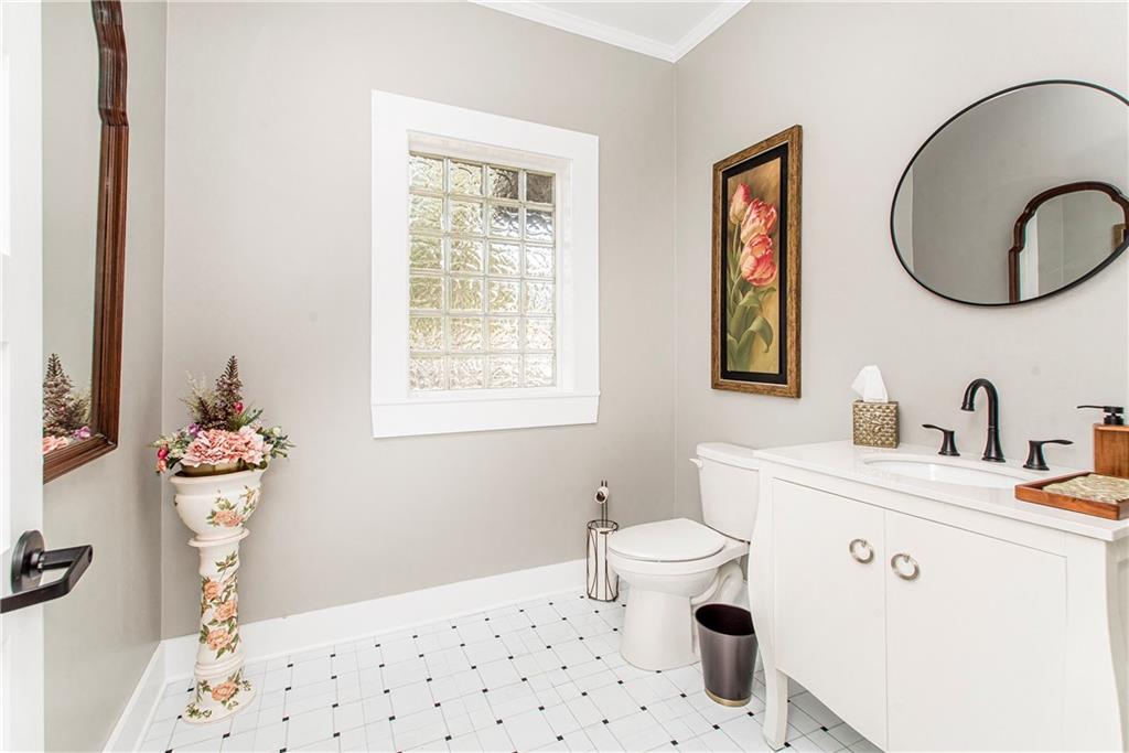 302 LOUISIANA Avenue