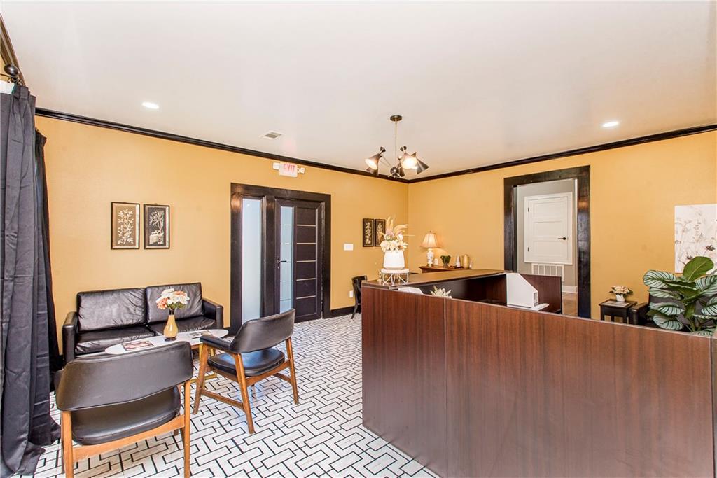 302 LOUISIANA Avenue