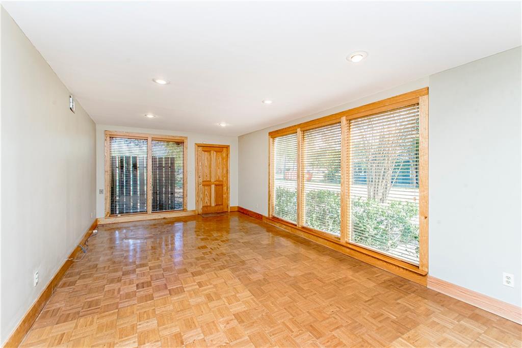 726 LOUISIANA Avenue