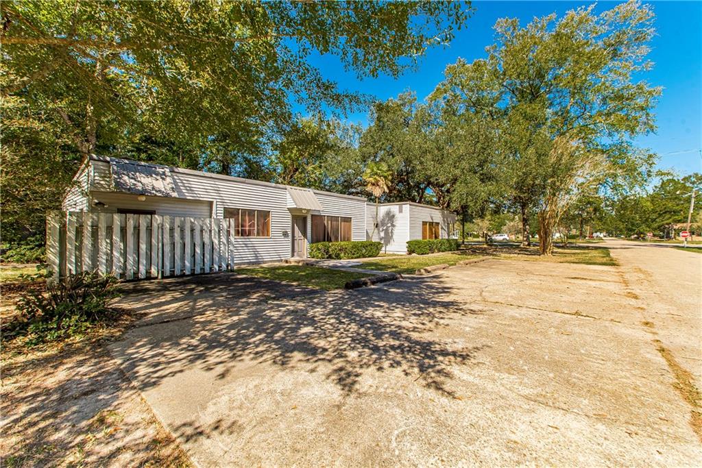 726 LOUISIANA Avenue