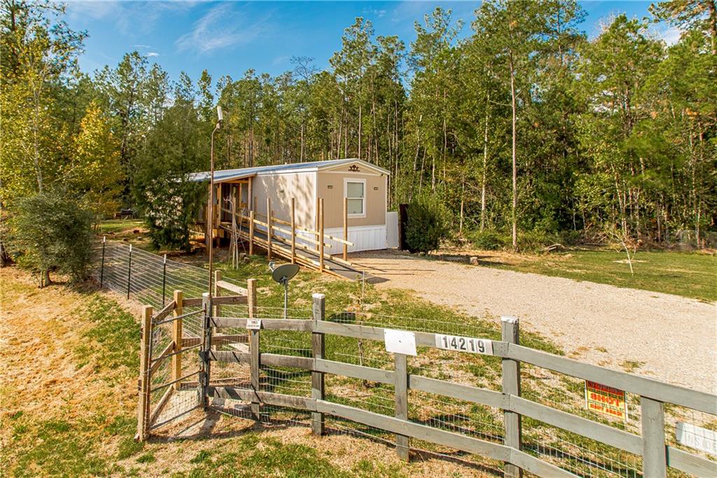 14219 HWY 1075 Highway