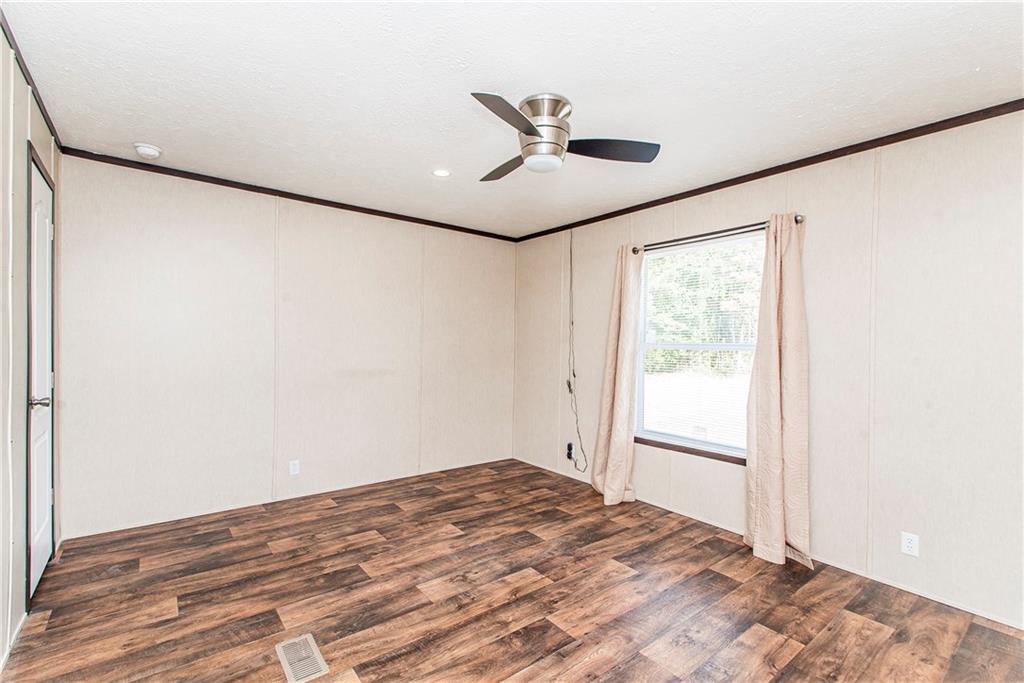 14219 HWY 1075 Highway