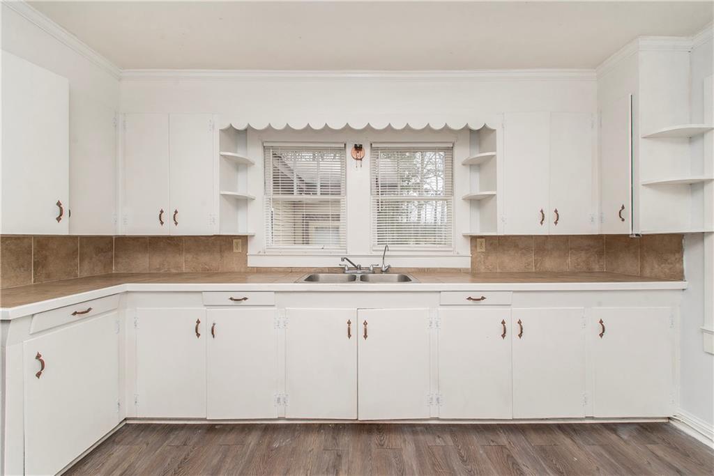 1417 VAN BUREN Street