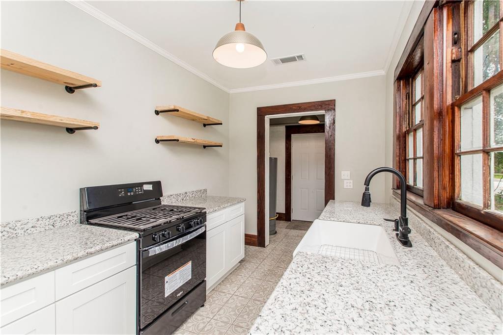 606 LOUISIANA Avenue