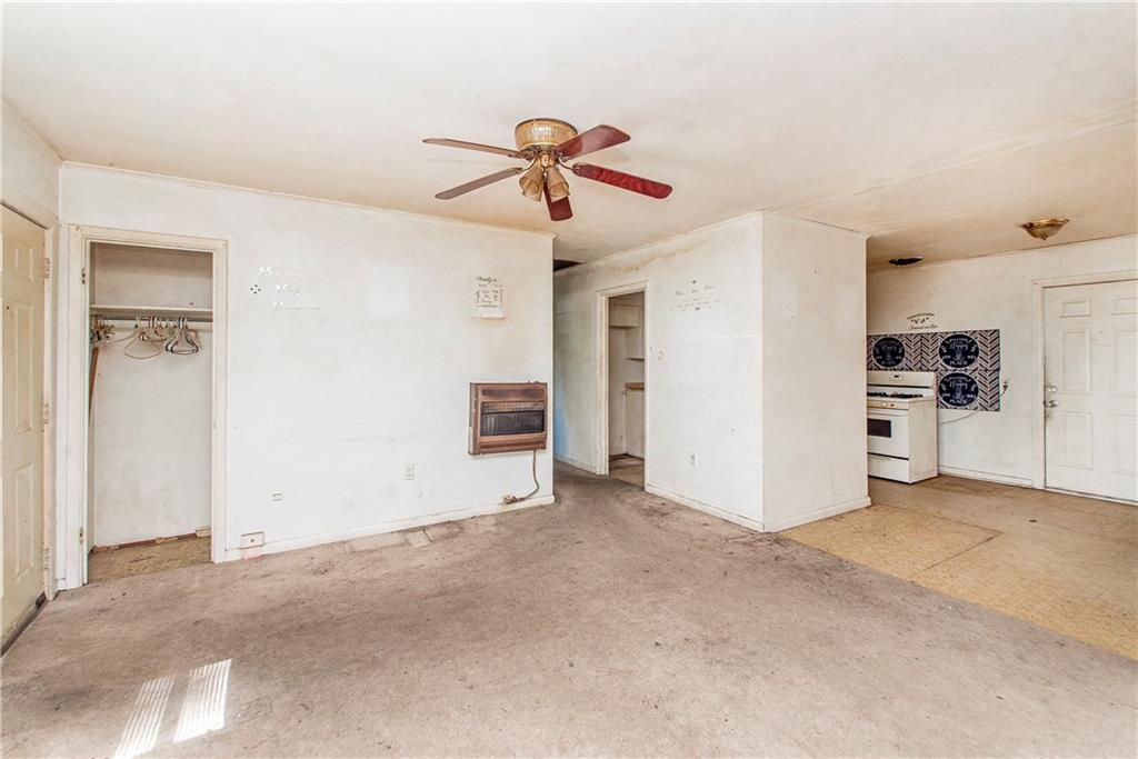 1011 LONA RESTER Place