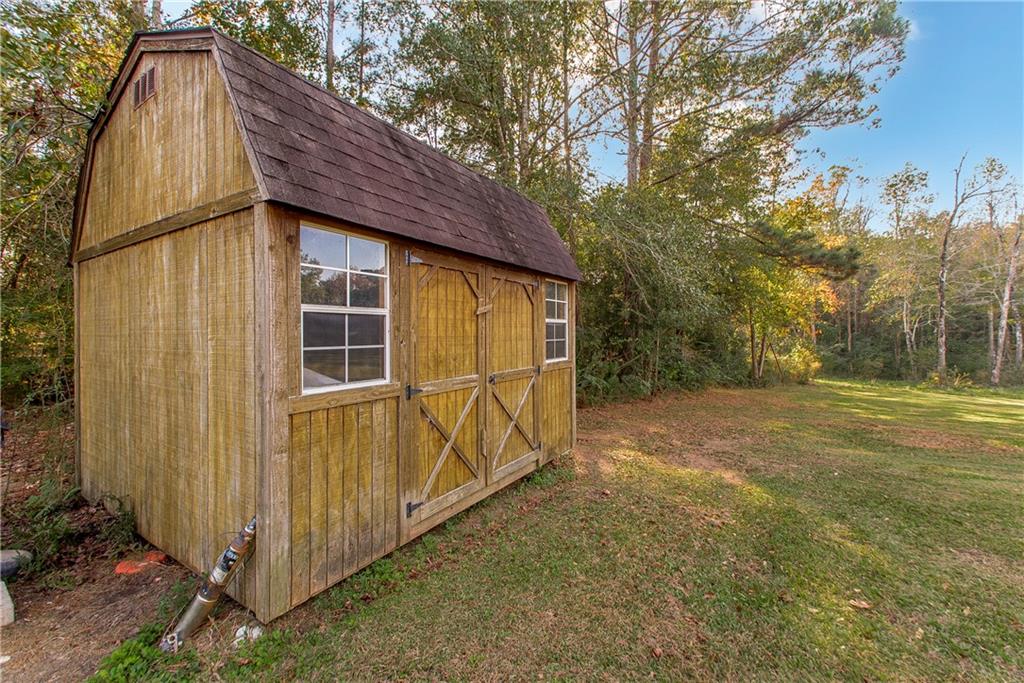 17587 HWY 439 Highway