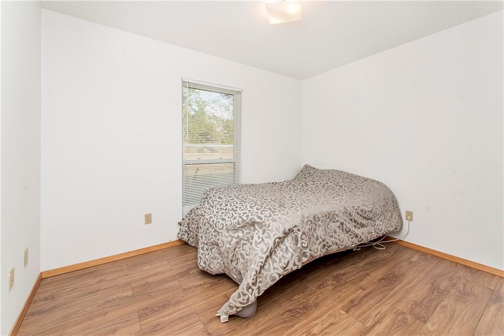 17587 HWY 439 Highway