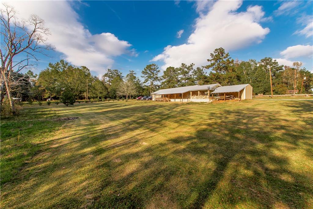 17587 HWY 439 Highway