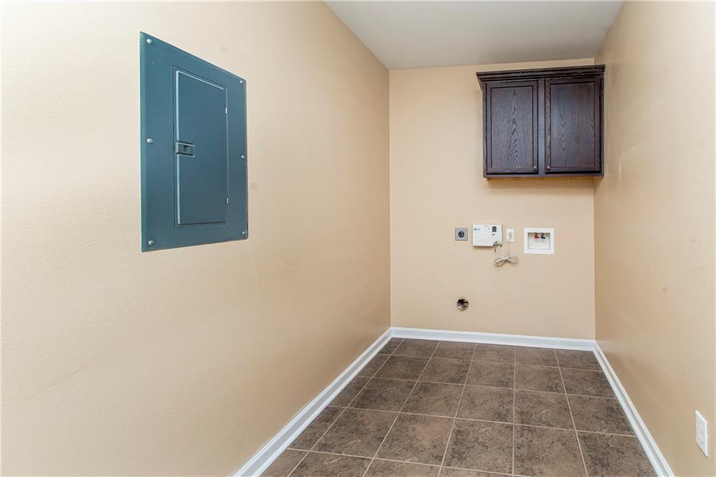 41559 SNOWBALL Circle