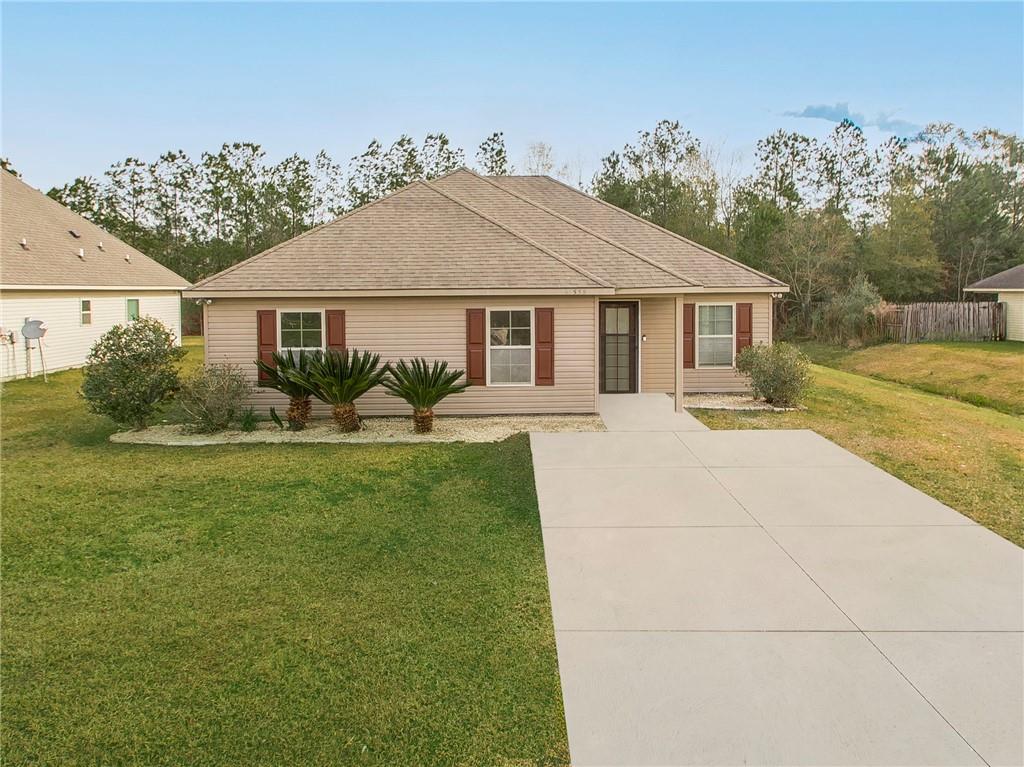 41559 SNOWBALL Circle