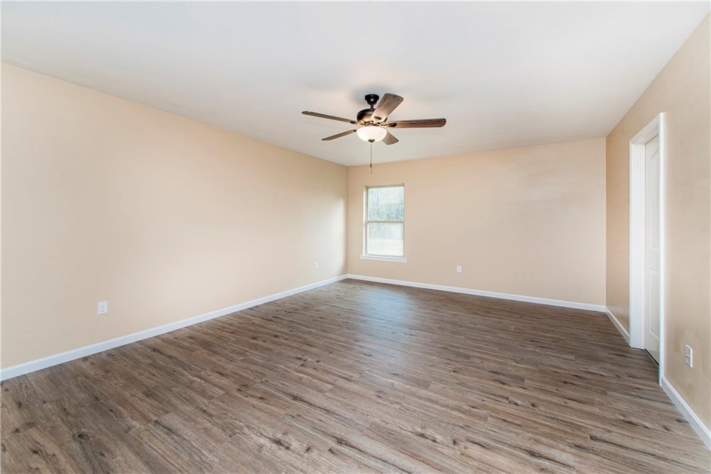 41559 SNOWBALL Circle