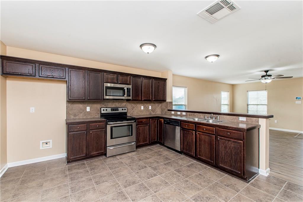 41559 SNOWBALL Circle