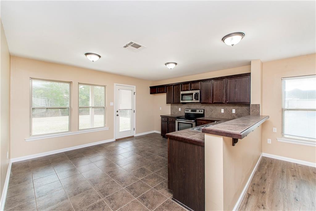 41559 SNOWBALL Circle