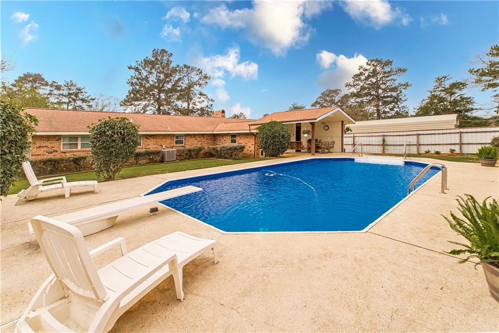 59345 TWIN PINES Road