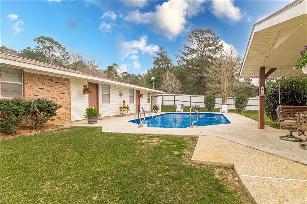 59345 TWIN PINES Road