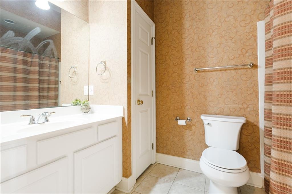 1057 MARINERS COVE Boulevard