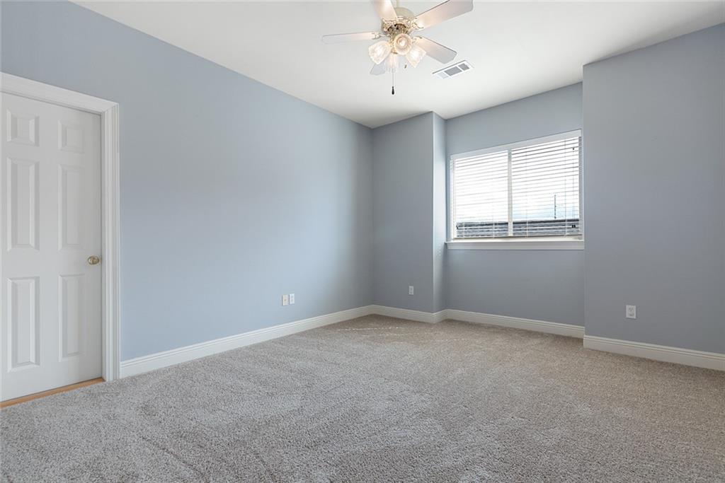 1057 MARINERS COVE Boulevard