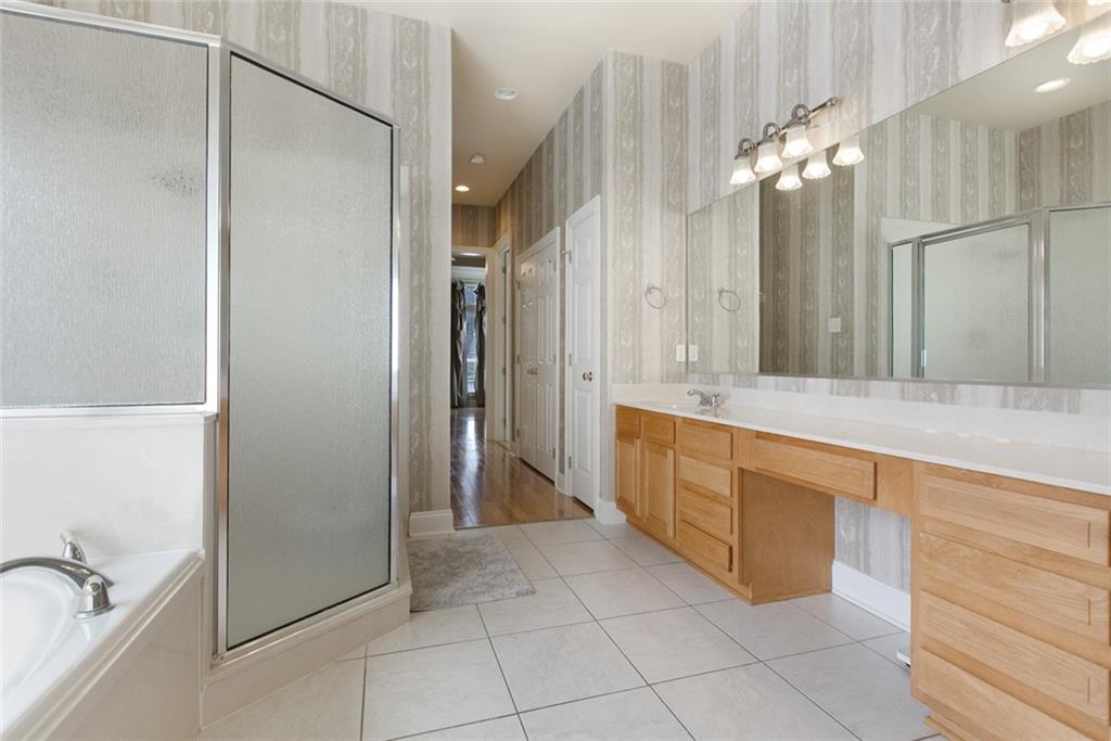 1057 MARINERS COVE Boulevard