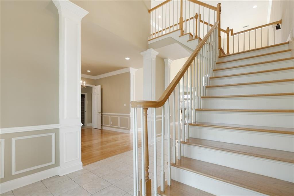 1057 MARINERS COVE Boulevard