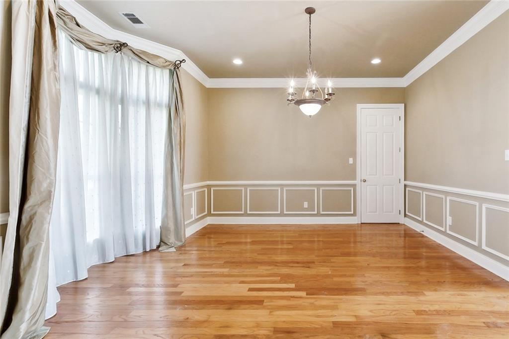 1057 MARINERS COVE Boulevard