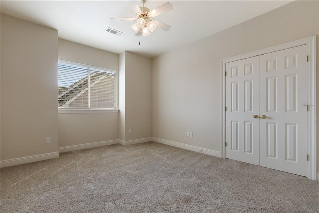 1057 MARINERS COVE Boulevard