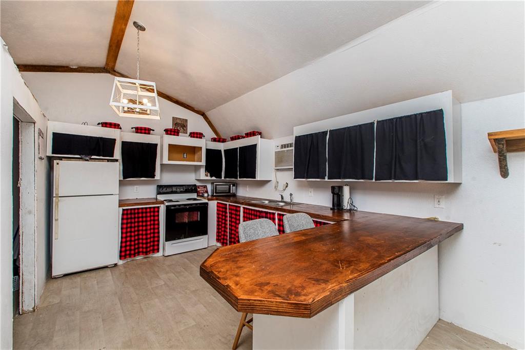 10469 HWY 1075 Highway