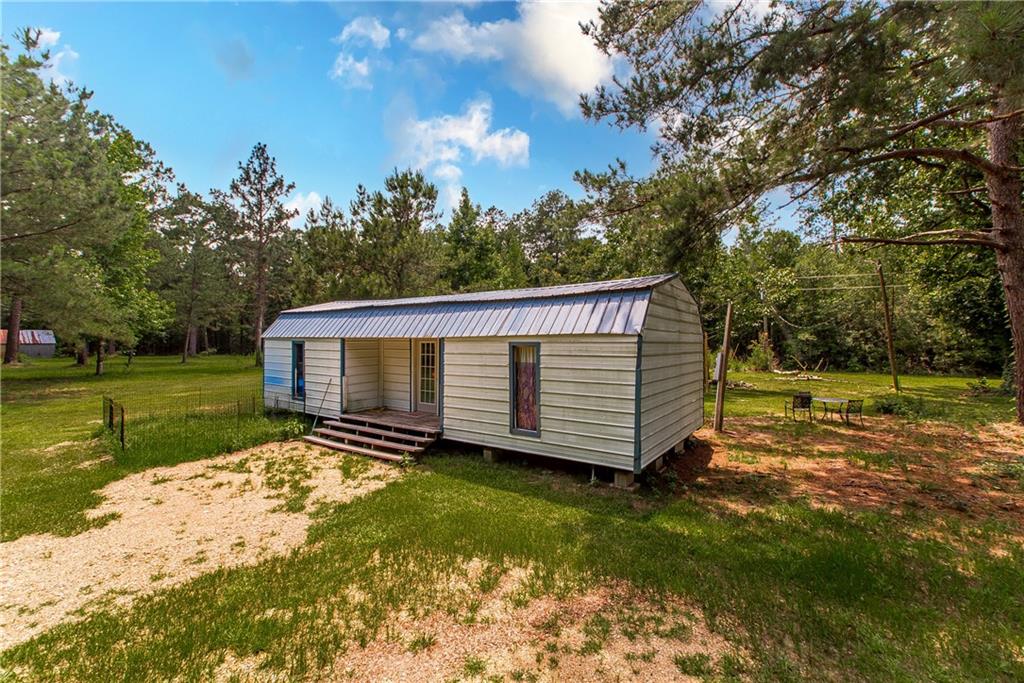 10469 HWY 1075 Highway