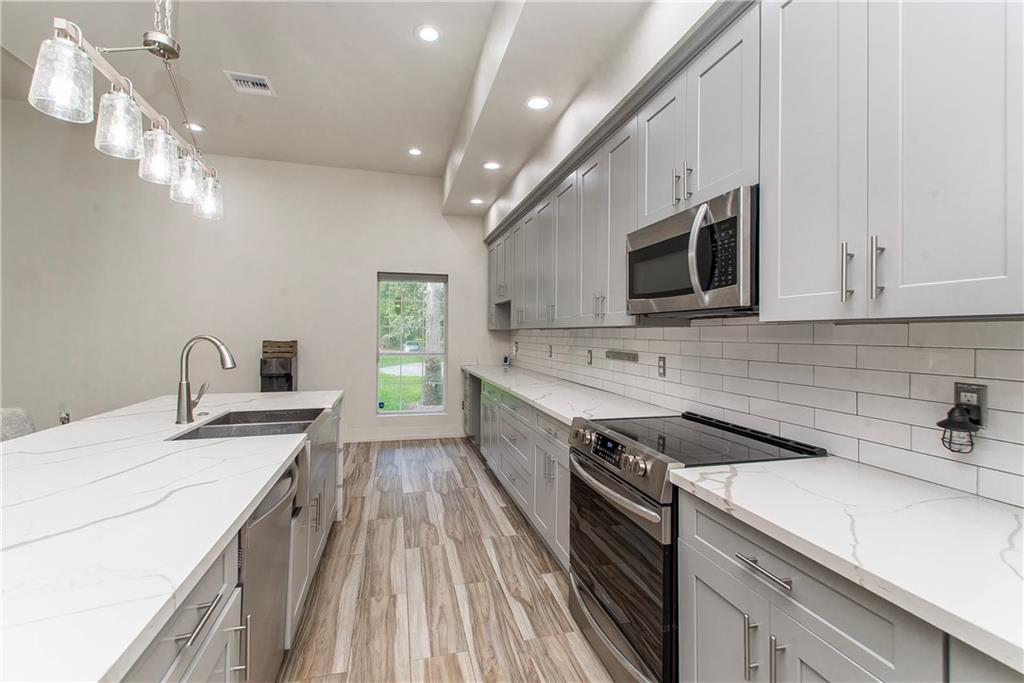 12169 NORTHWOOD Drive