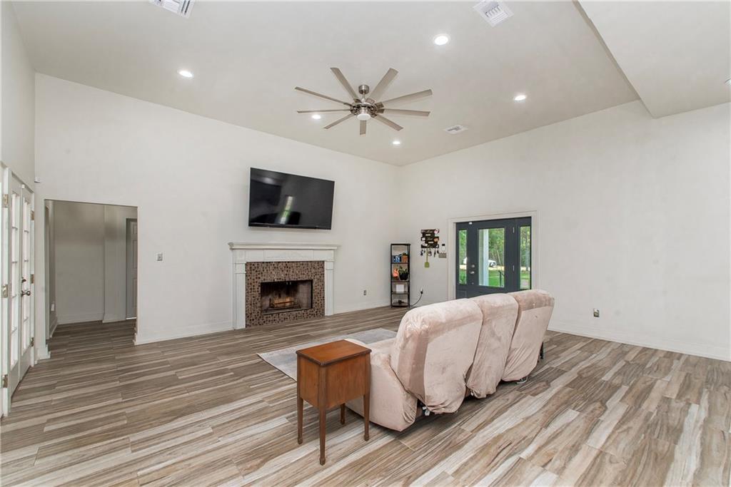 12169 NORTHWOOD Drive