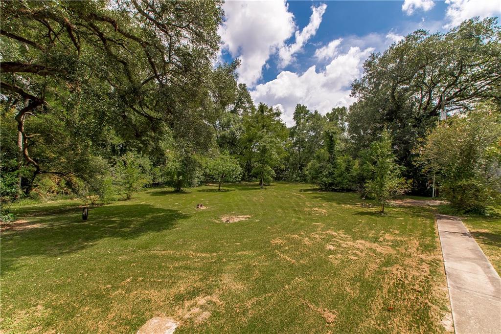 826 MISSISSIPPI Avenue