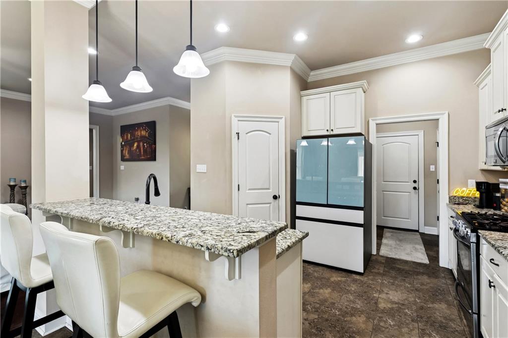 43421 BISCAYNE Drive