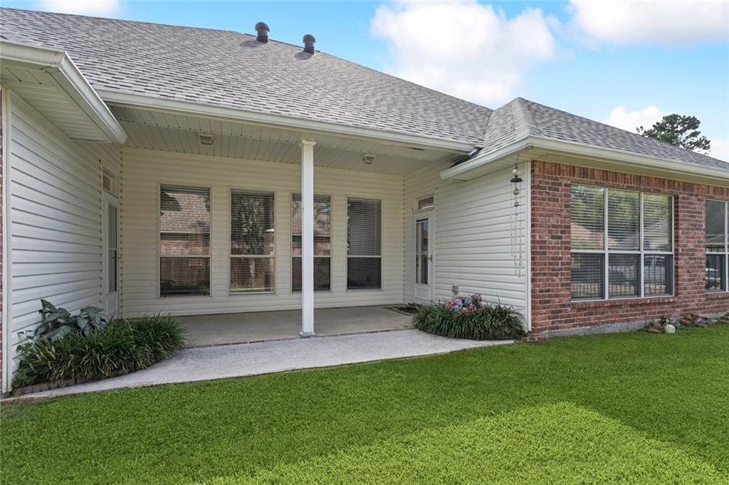 669 LAKE IBERVILLE Court