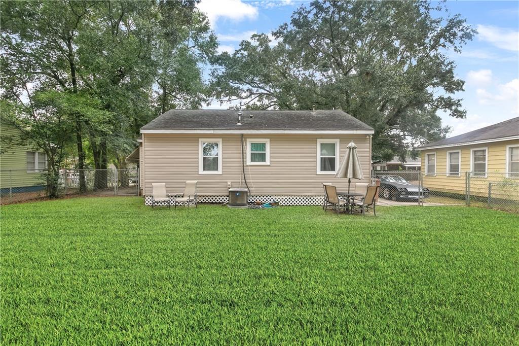 1658 HOLLYWOOD Boulevard