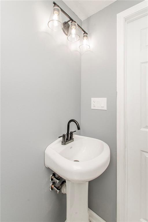 15179 RUFUS THOMAS Road