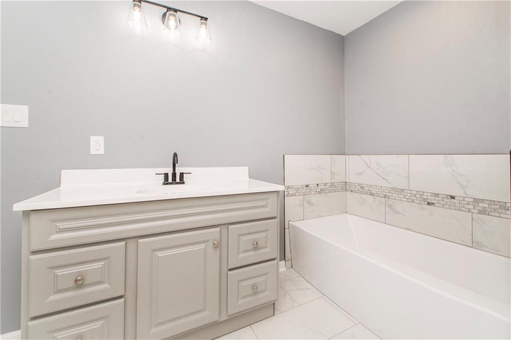 15179 RUFUS THOMAS Road